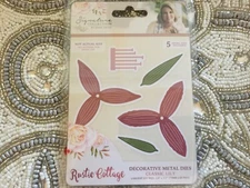 Crafter's Companion Metal Dies Classic Lily  New