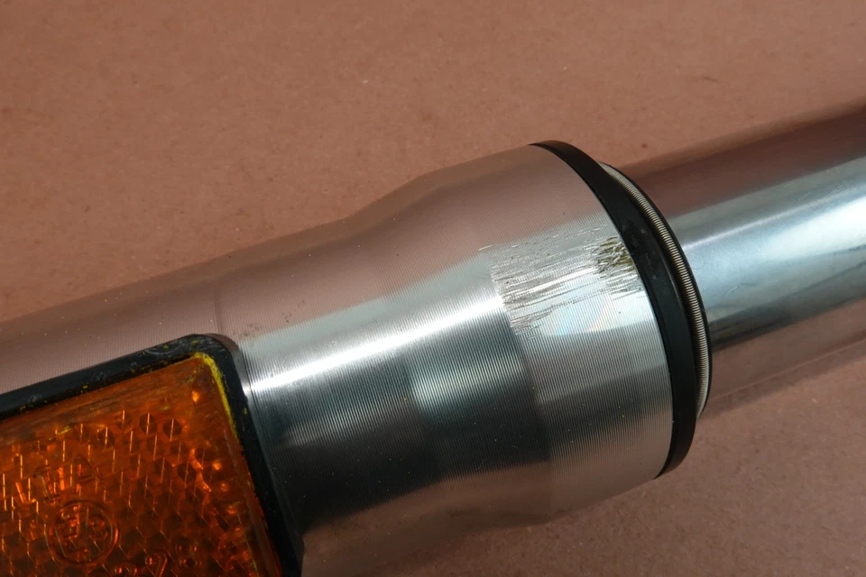 Horquilla delantera tubo amortiguador B Ducati Monster 750 620 2000-2005 Foto 2 de 4