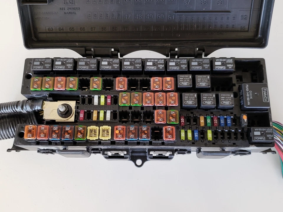 2012 Ford Expedition 9L1T-14A003-BA Fuse Box Fusebox Relay Unit Module - Image 2 of 4