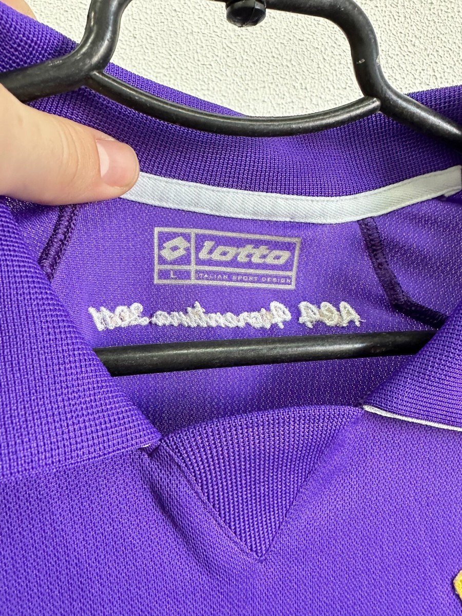 Fiorentina, la nuova maglia 2023 2024. Foto | Sky