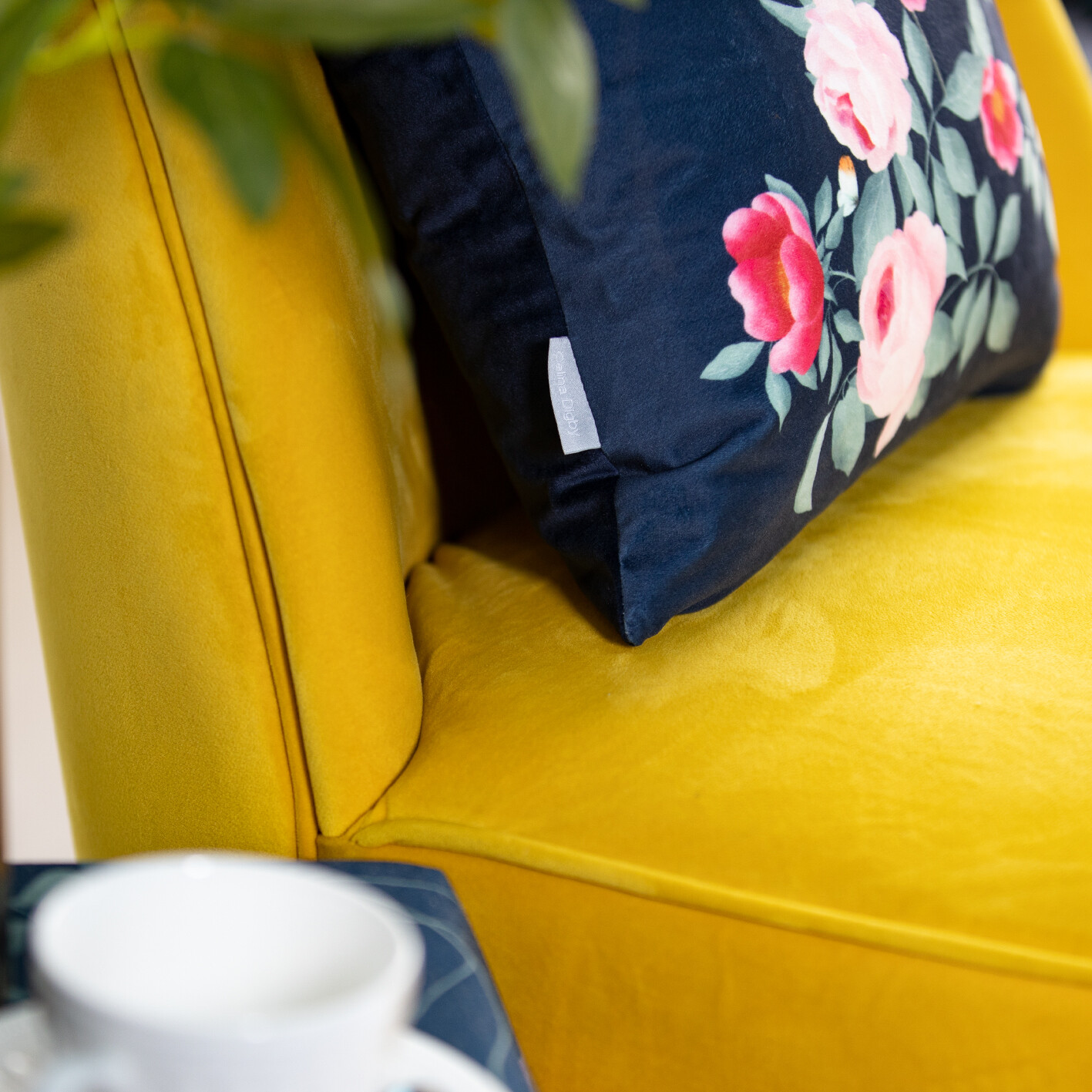 70 OFF RRP Celina Digby Rose Garden Floral Super Soft Velvet Cushion