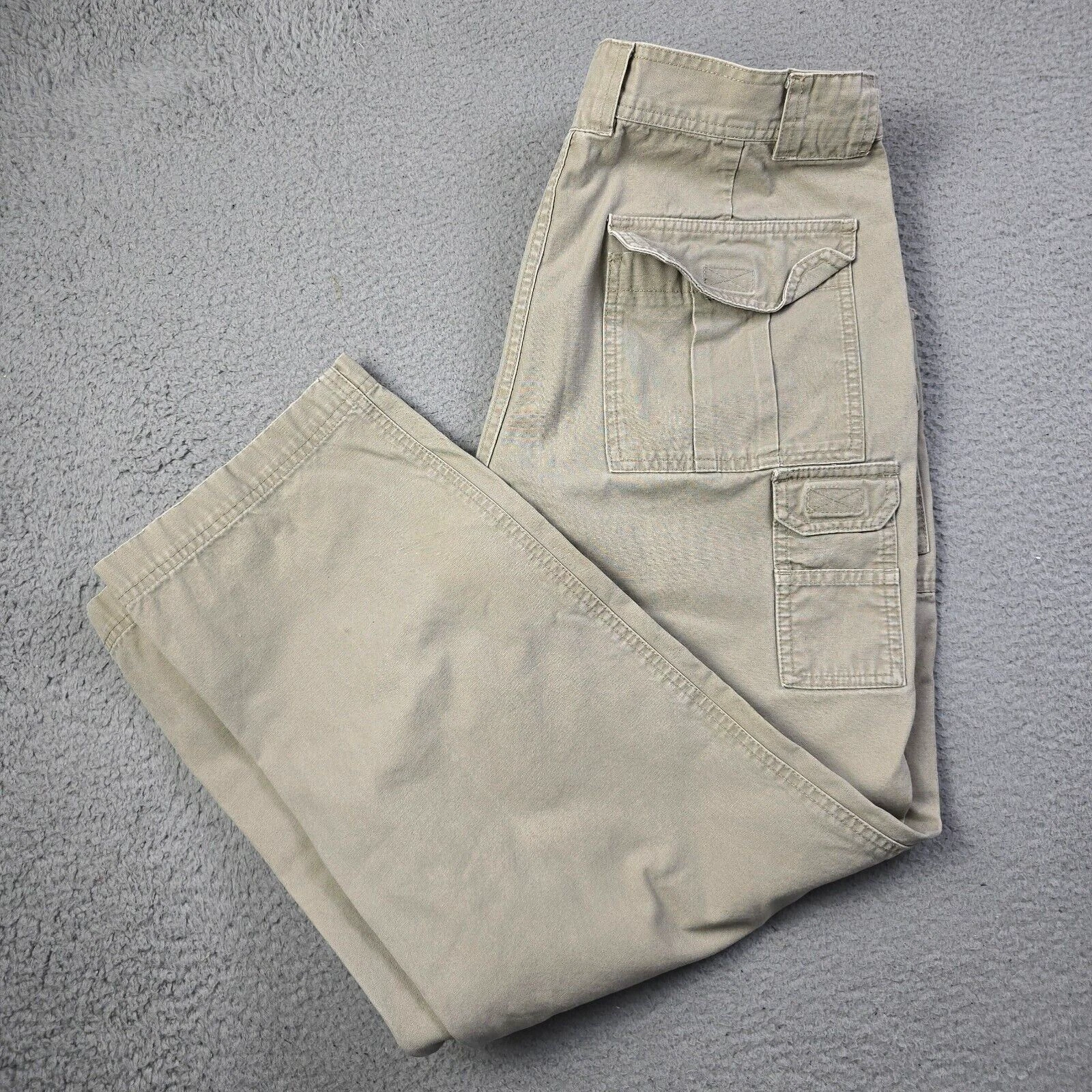 Cabela's 7-Pocket Hiker Pants Mens 34x30 Beige Khaki Cargo Outdoors Camping logo