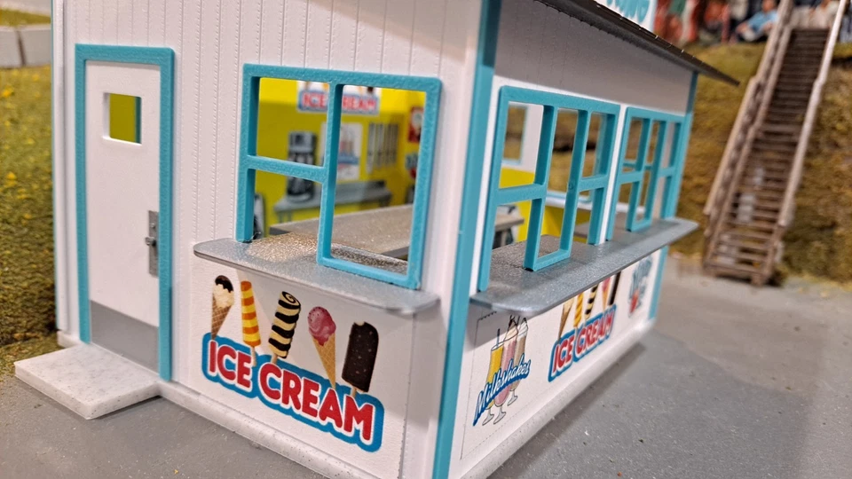 1/32 Scale Concession Building - Dairy King Ice Cream - Scalextric Carrera SCX - Image 3 of 4