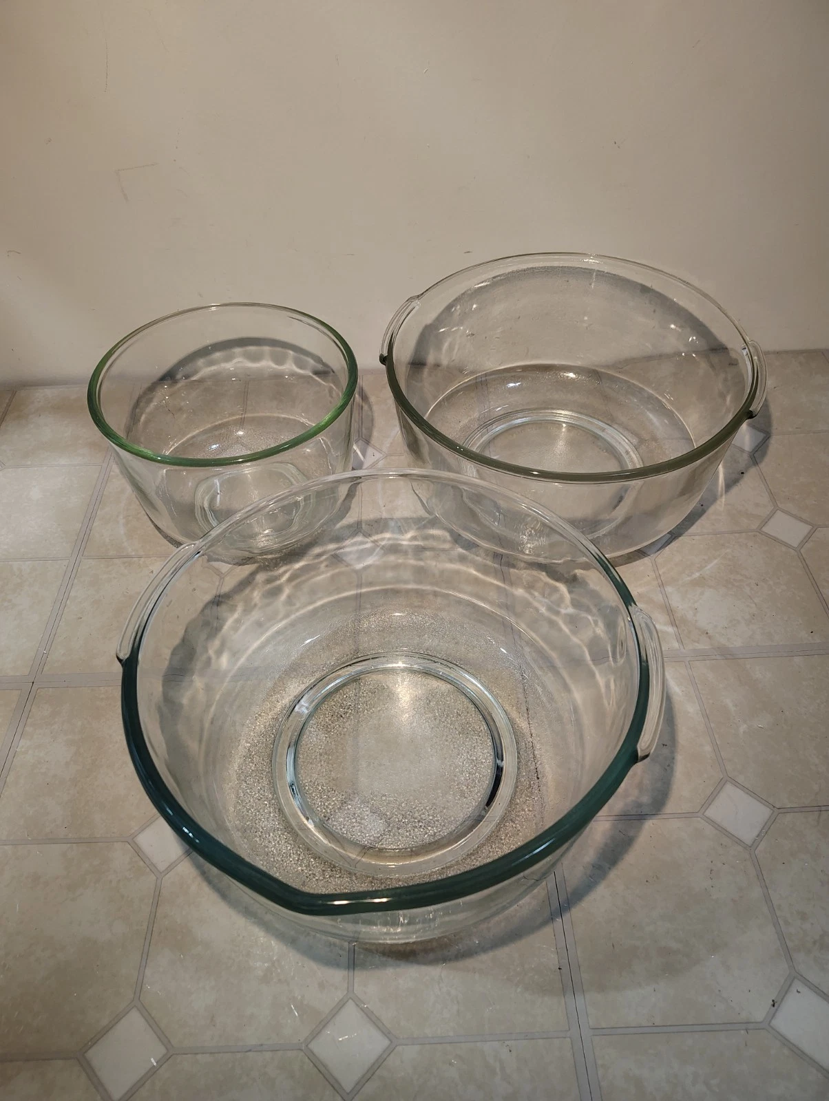 VTG Sunbeam Mixmaster Glass Mixing Bowls 6.5" & LARGE w/ spout (LOT of 3)
Opens in a new window or t