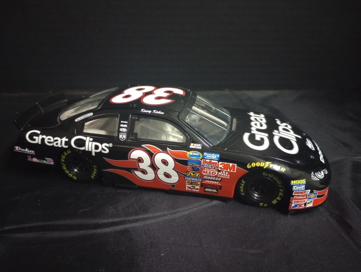 KASEY KAHNE #38- 1:24 DIECAST 2004 Action DODGE Great Clips NASCAR