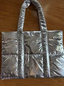 Bath & Body Works Silver Insulated Soft Cooler Tote with shoulder straps