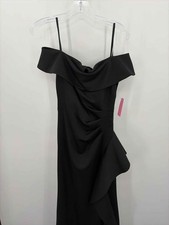 Pre-Owned XScape Black Size 4P Maxi Evening Gown