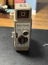 Bell & Howell One Nine Model 220P Sundial Vintage 8mm Movie Camera