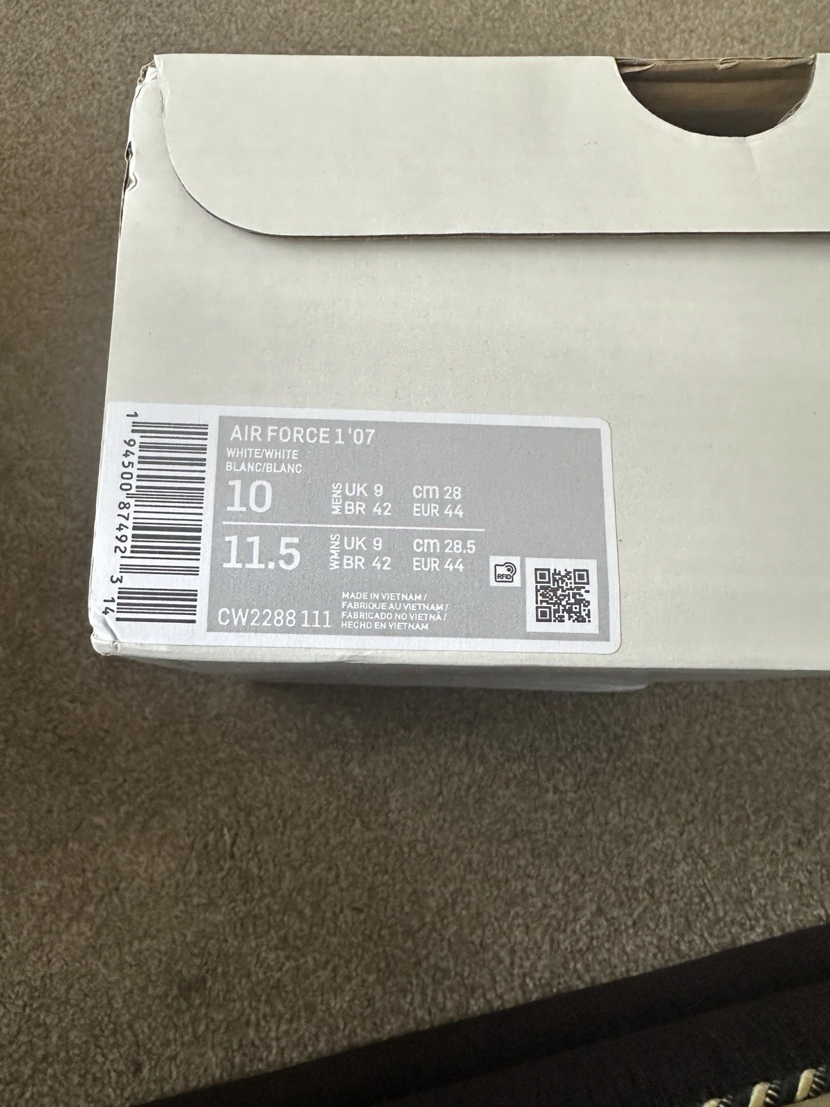 NIKE TAGLIA UK 9 Sneakers NlKE Air Force 1 '07 bianche. Spedizione gratuita il giorno successivo