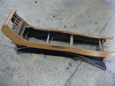Console Centrale Tunnel Pour Ferrari Mondial T Cabriolet - Pièce N° 62689500 - Occasion