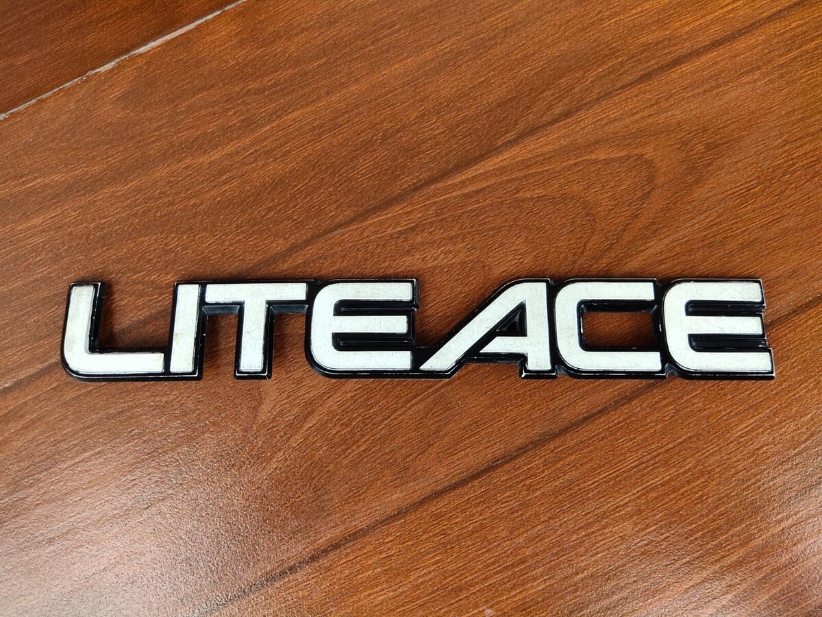Toyota LITEACE CM30 36 KM30 35 YM31 40 Front Emblem Badge Toyota LITEACE CM30 36 KM30 35 YM31 40 Front Emblem Badge