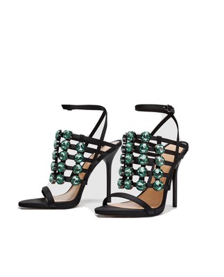 stores that sell high heels