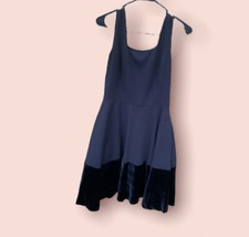 Lord & Taylor Black sleeveless Dress pockets lined Dress Size 2 New