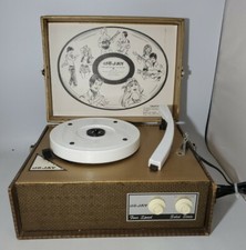 Vintage Dejay Model 225 Four Speed Solid State Portable Suitcase Record Player