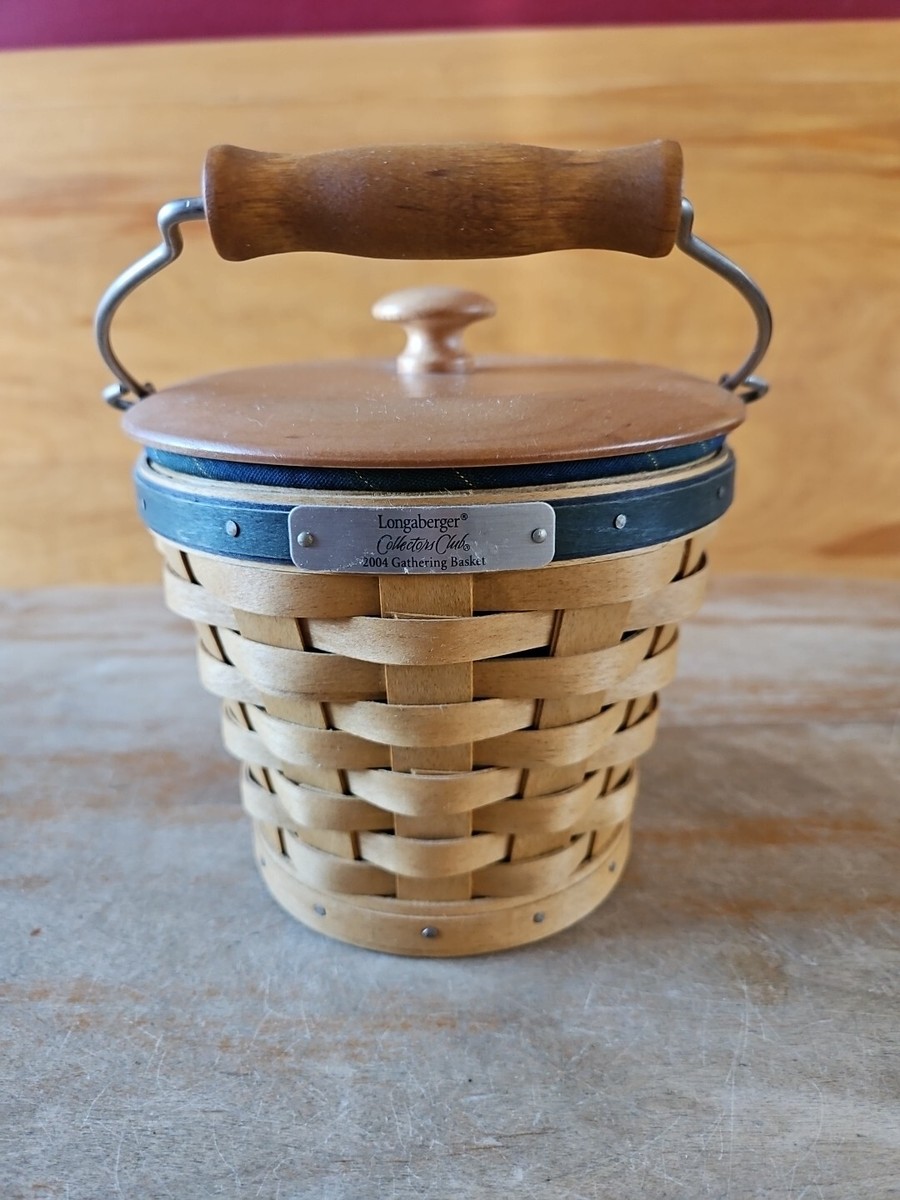 Longaberger Medium Gathering Basket 17567 with Liner Peotector and