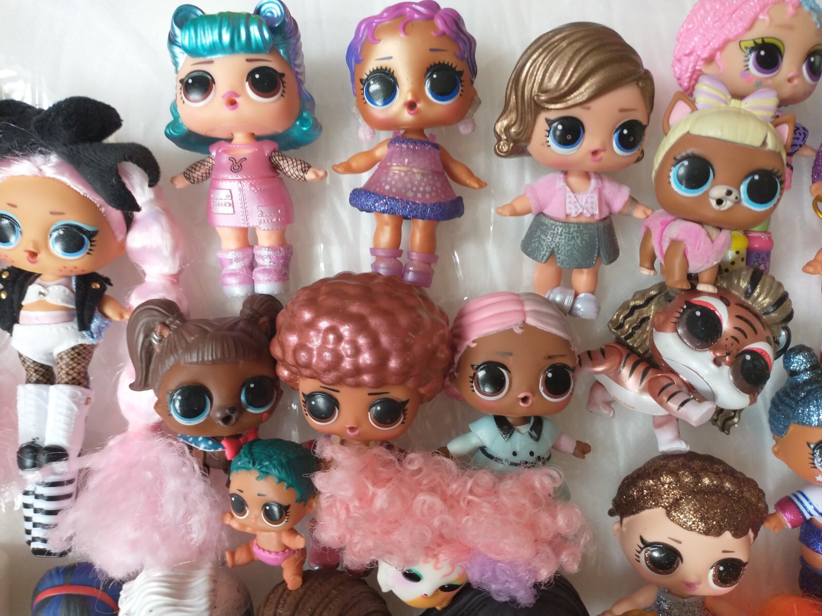 LOL Surprise Dolls 48 Mixed Pets And Minis And Regular And Barbie Size And Rare.