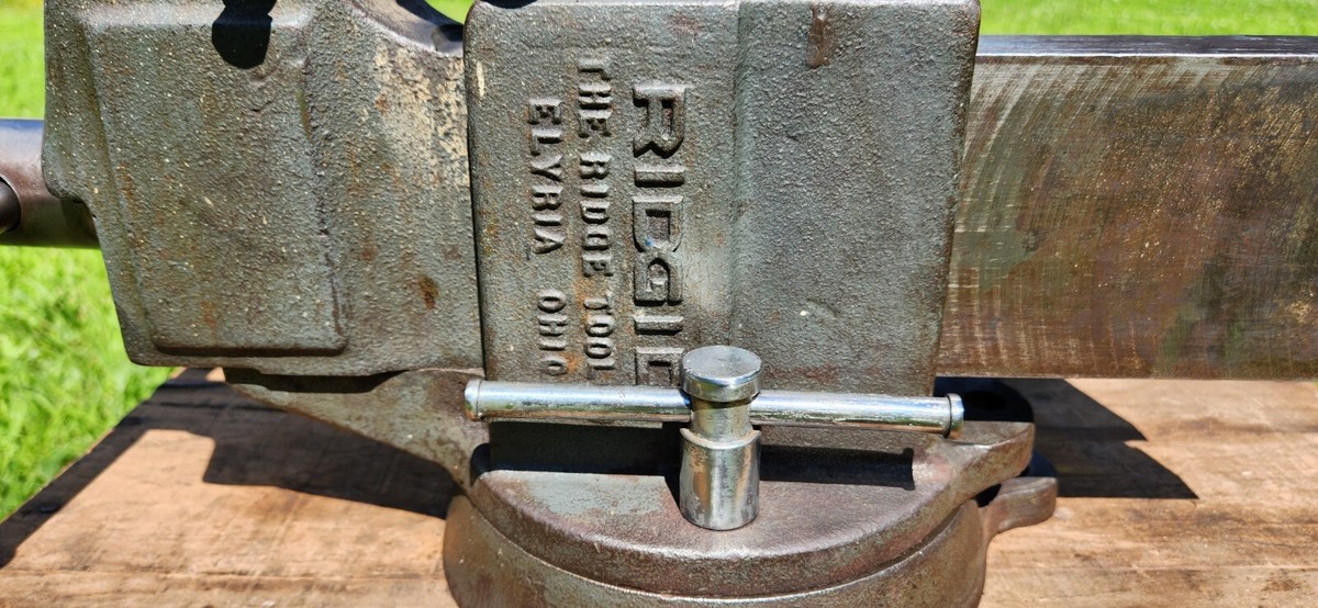 Rare Large Vintage Ridgid No 45FCPN Swivel Base Bench Vise, 4.5