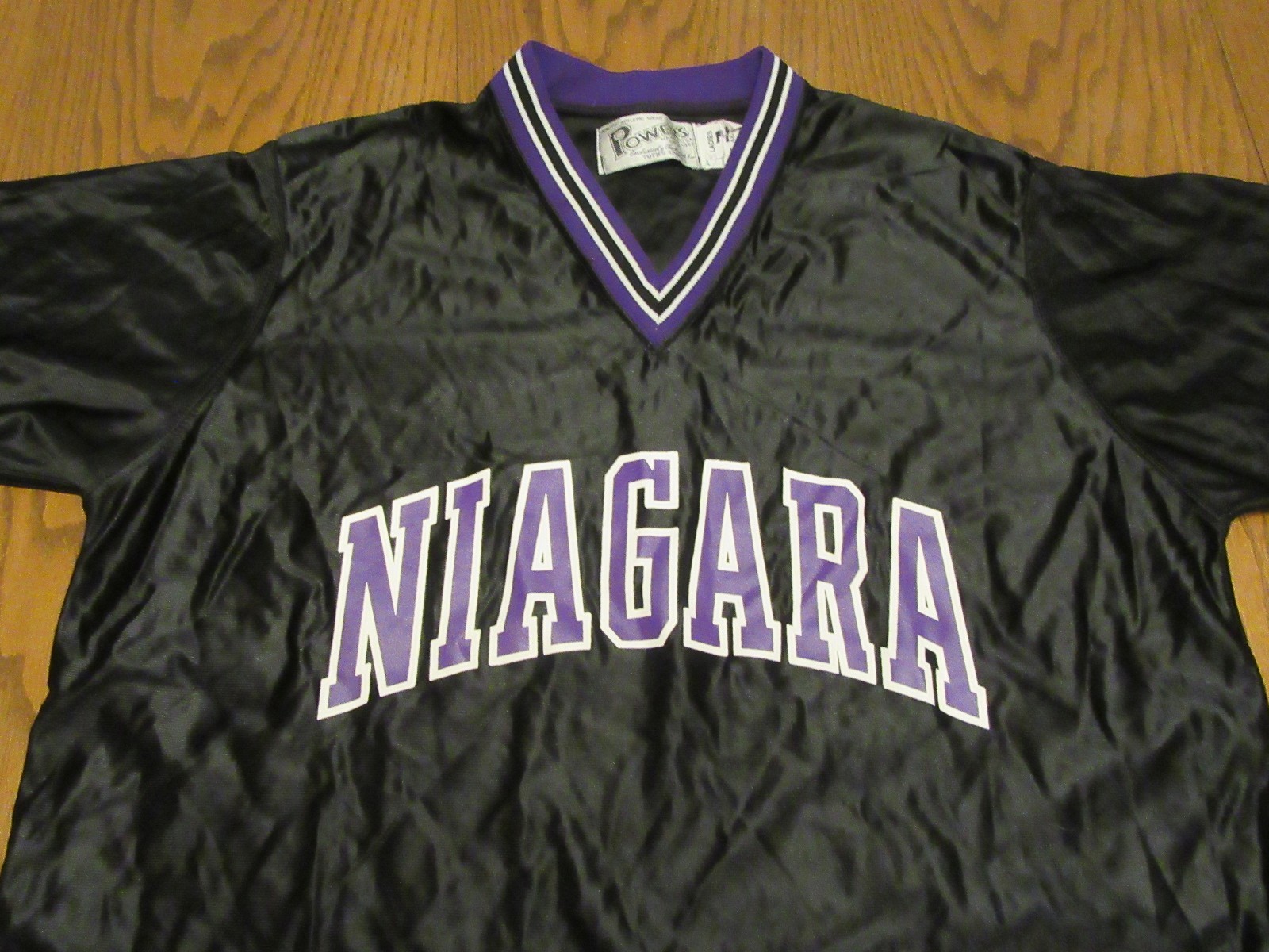 NIAGARA UNIVERSITY PURPLE EAGLES VINTAGE 1970s JERSEY-WOMEN 46 BASKETBALL SOCCER