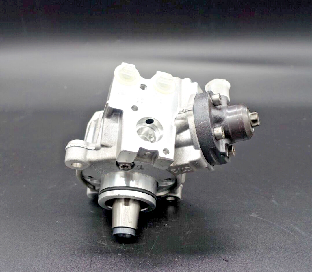 Kraftstoffpumpe Hochdruckpumpe Original Mercedes OM654 A6540704301 