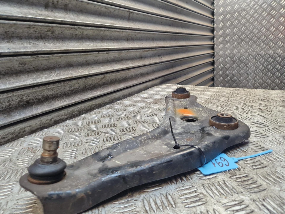 NISSAN QASHQAI CONTROL ARM WISHBONE FRONT RIGHT DRIVER SIDE J11 2013 - 2017 - Image 2 of 4