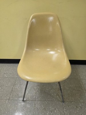Vintage Original Herman Miller Eames Fiberglass Shell Chair - Yellow - FREE SHIP