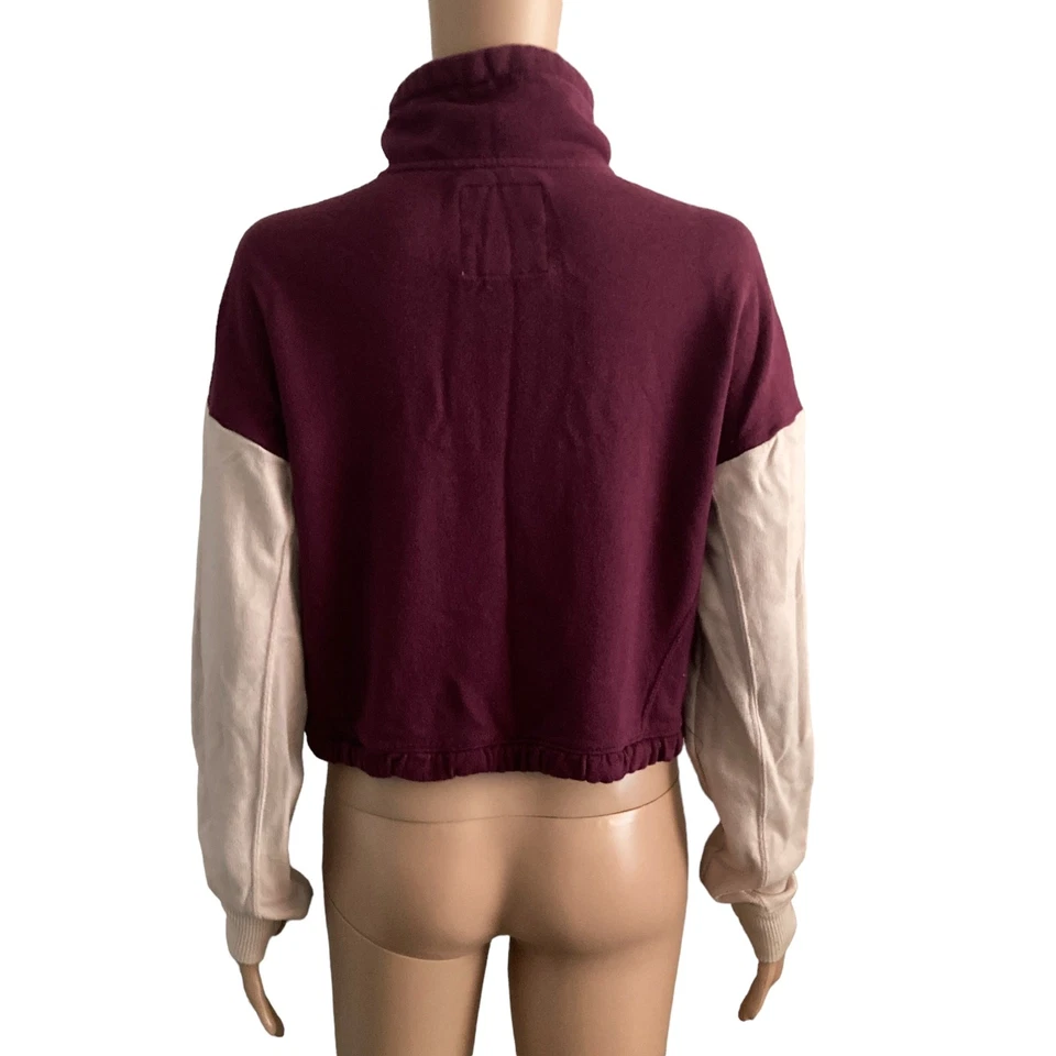 Hollister Sudadera Recortada Pullover Mujer Pequeña Borgoña Rosa Elastizada  Foto 2 de 4