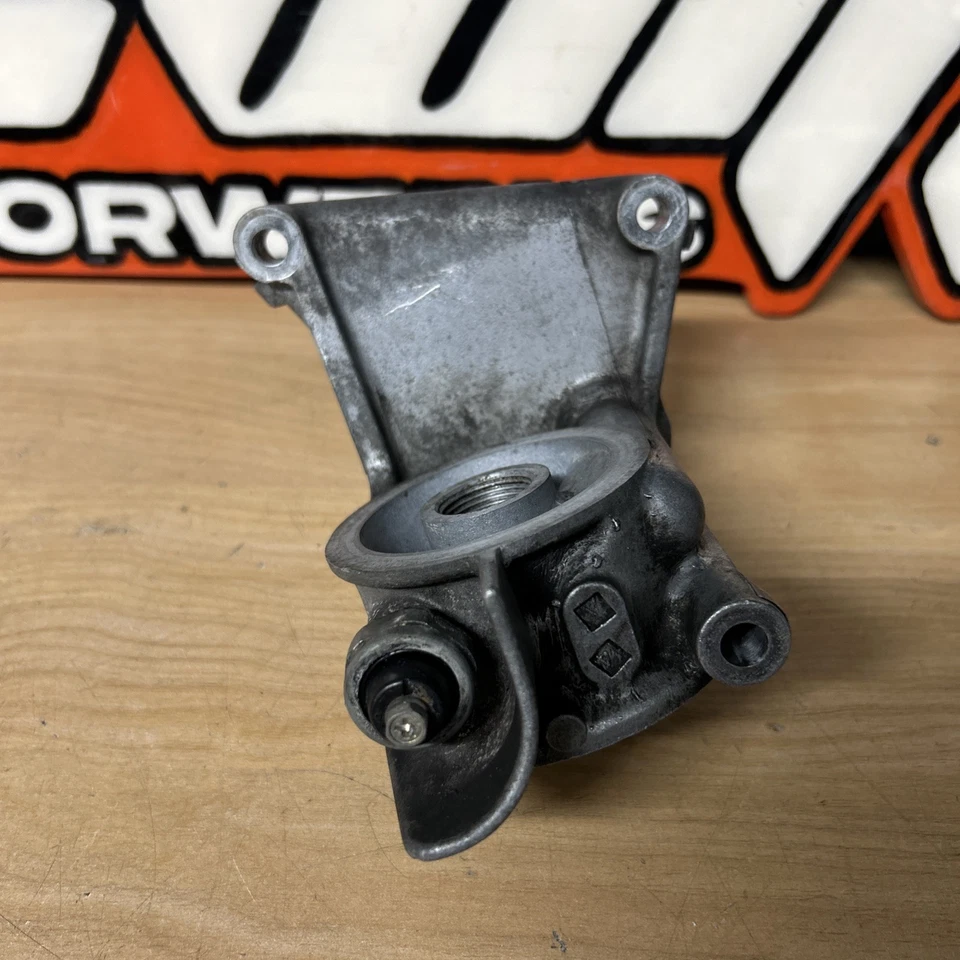 CARCASA FILTRO ACEITE USADA SE ADAPTA A ACURA NSX 2977c C30A1 DOHC 1991-97 15301-PR7-A00 Foto 2 de 4