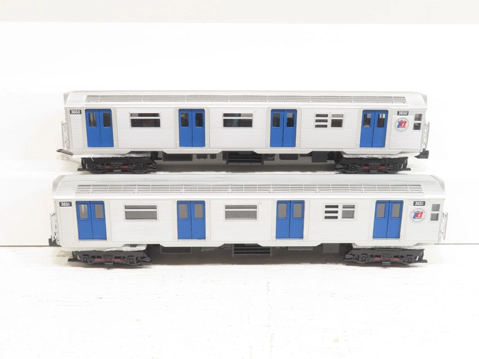 Juego de metro MTH 20-2283-3 MTA Premier R-32 adicional para 2 autos sin alimentación nuevo en caja  Foto 2 de 4