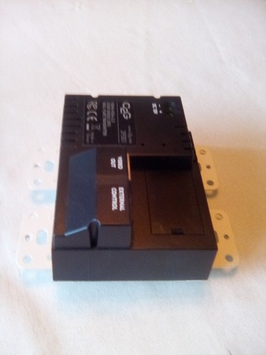 C2G 29301 HDMI+VGA+3.5 Over Single Cats Wall Plate Transmitter - Afbeelding 5 van 5