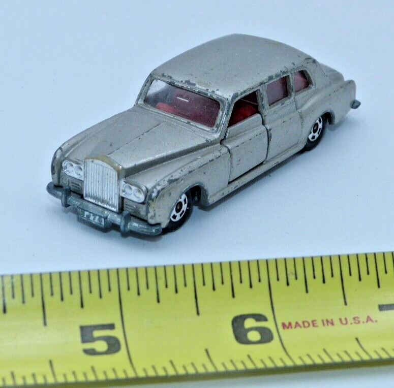 Vintage 1976 TOMYTomica Rolls-Royce Phantom VI Silver 1/78 No. F6