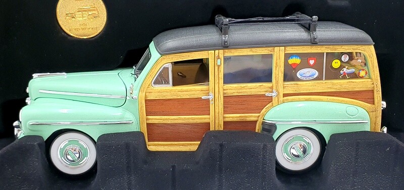 1948年 FORD WOODY 1/18 ビッグサイズ ダイキャストメタル