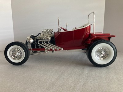 Built Lindberg 1:8 Scale Model Kit CUSTOM T Limited Edition