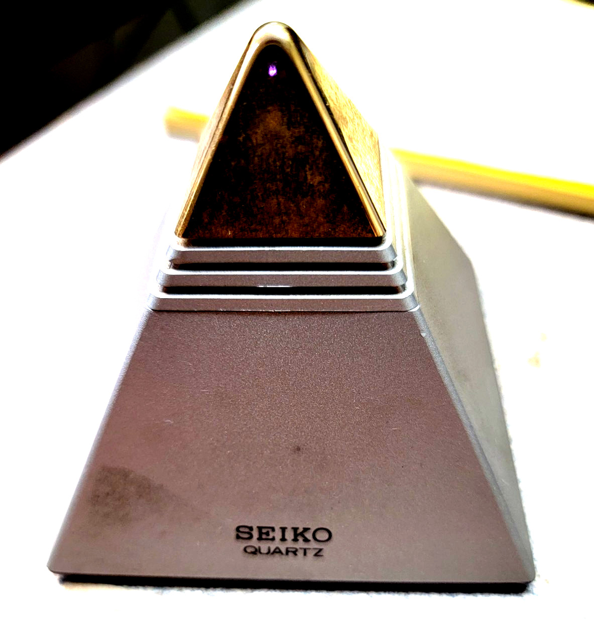 VINTAGE SEIKO QUARTZ PYRAMID TALKING ALARM CLOCK