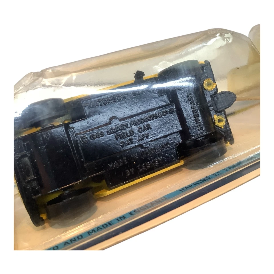 Matchbox 900 TP-8 Field Car Yellow Honda Motorcycle & Trailer 2 pk. Lesney Boxed - Image 3 of 4