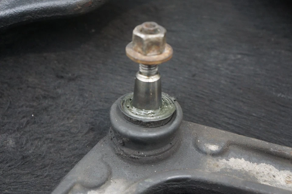 Juego 2 Brazos de Control Inferior Superior Delantero Izquierdo 23207777 Chevrolet Silverado 3500 11-19 Foto 3 de 4