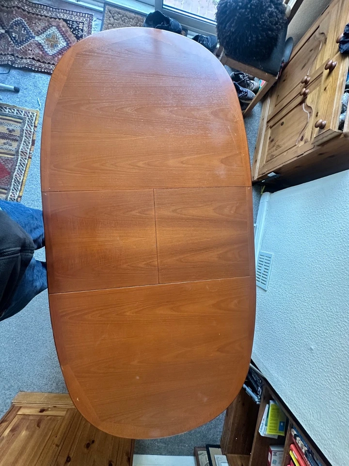 G Plan 1980s 6-8 Seater Extending Dining Table - Image 3 of 3