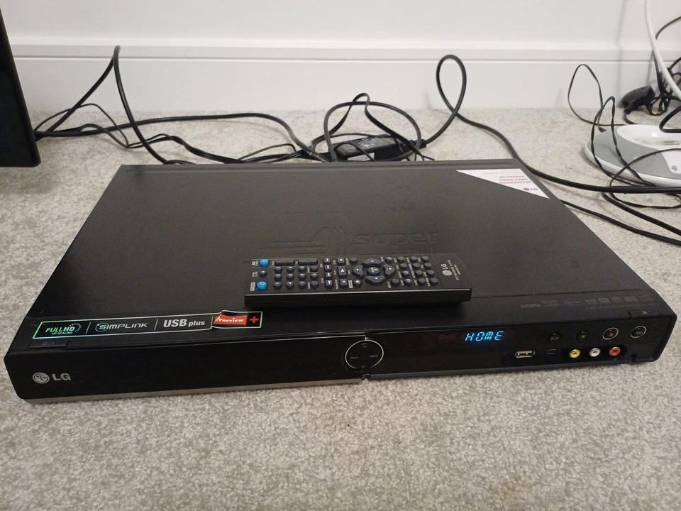 LG RHT497H DVB-T HDD/DVD Recorder 500GB Freeview Digital PVR  Full HD UP-SCALING - Image 3 of 4