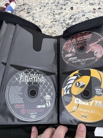 sega dreamcast lot 22 Games 17 Are Dreamcast One Controller,Blue Vmu And Wires !