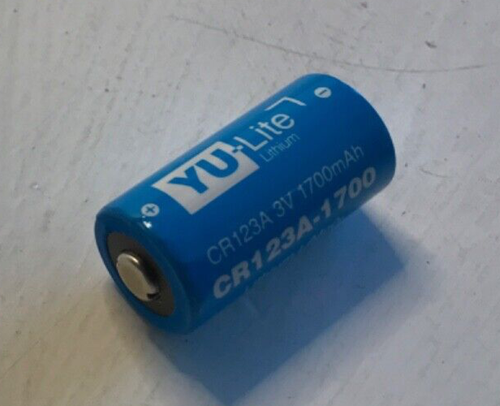 Caja De 8 x Batería Litio Yuasa Alta Capacidad CR123A 3V 1700mAh (114) - Imagen 3 de 3