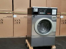 Speed Queen FRONT LOAD WASHER COIN OP 18LB 120V 60 Hz 1PH S/N 1002010586 REF 