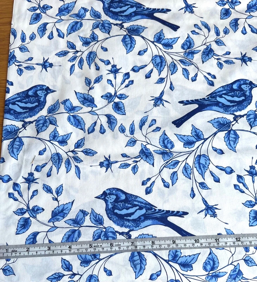 New! Blue and white 100% Cotton Quilting Fabric 5 METRE PIECE. Melb ship - image 4 of 4
