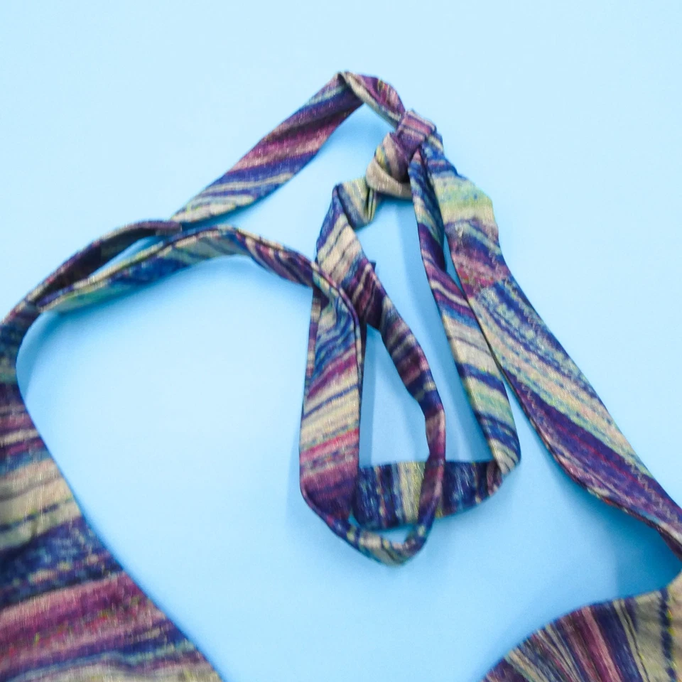 Top de biquíni Frankies biquínis listrado pequeno triângulo com fio Hailee Steinfeld - Imagem 4 de 4