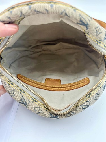 Louis Vuitton Monogram Mini Jeanne GM Denim Logo Tasche Crossbody mit Entrupy - Bild 6 von 8