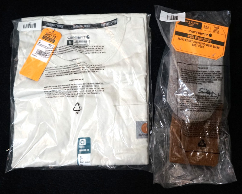 Carhartt TK4616-M XL tall relaxed fit t shirt new in package ivory men + M socks
