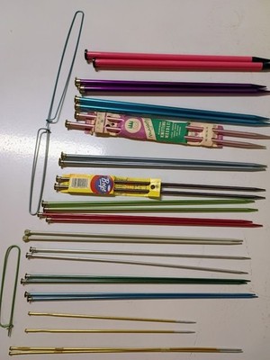 Lot of 14 Knitting Needles All Sizes Boye Majesty Hero Bates + stitch holders