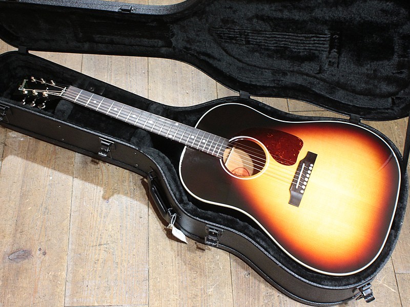 Gibson Custom Shop J-45 Standard Red Spruce Tri Burst 2023