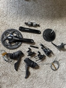 Shimano Claris R2000 Disc Groupset