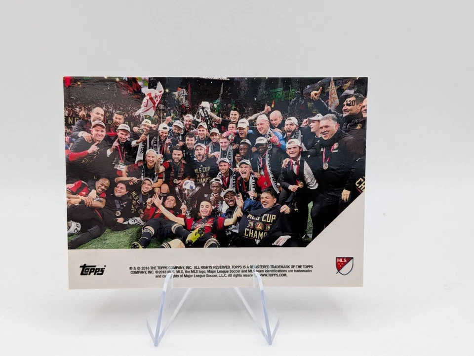 2018 Topps Now MLS Atlanta United FC #120 Campeones Temporada Record Breaking Foto 2 de 2