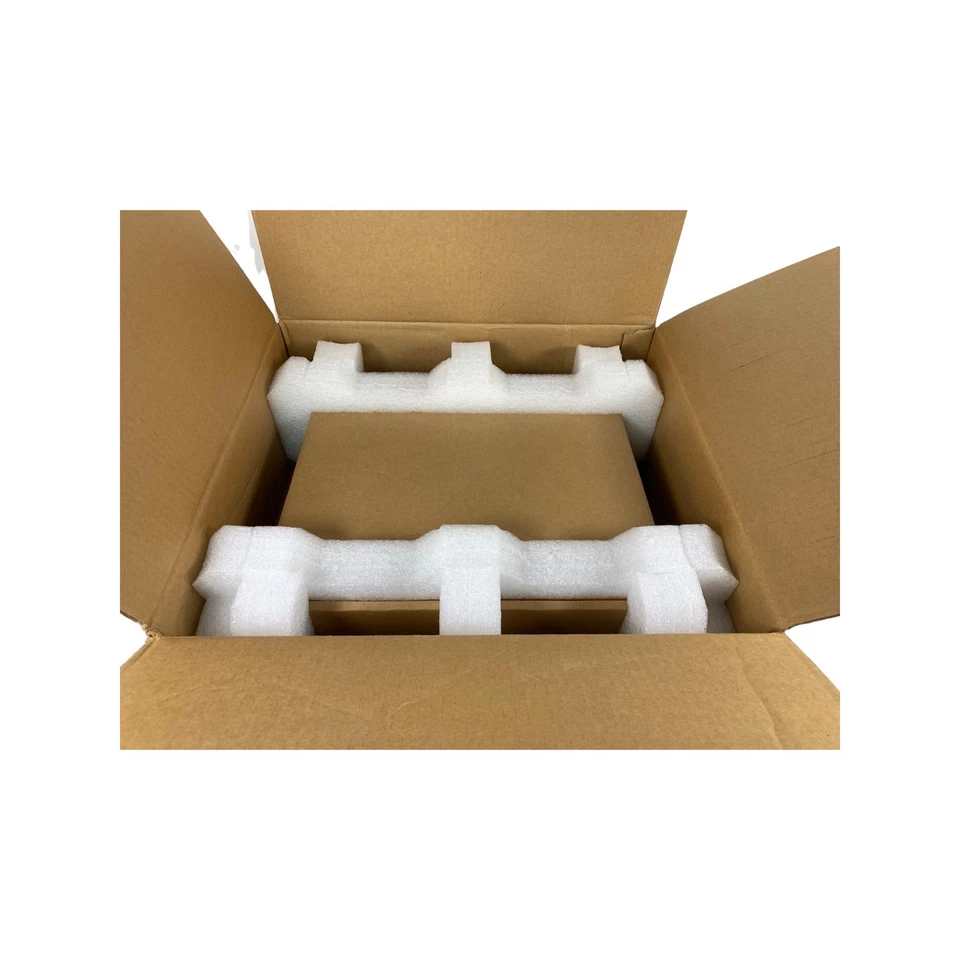 Cisco DS-13SLT-FAB3 Fabric3 Crossbar Switching Module for DS-C9513 Director - Image 2 of 4