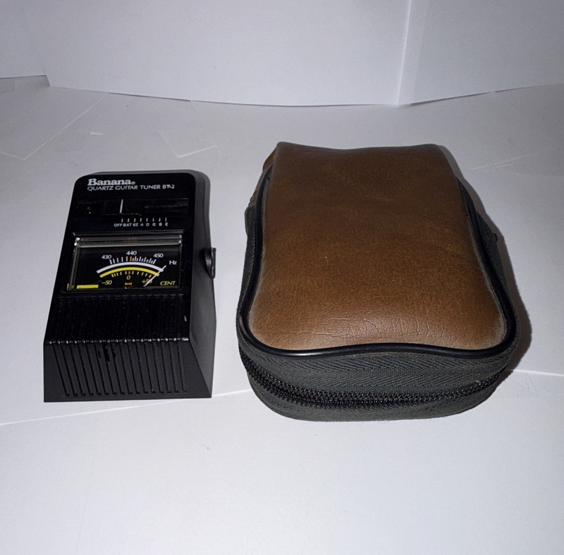 Vintage Banana BT-2 Quartz Analog Guitar Tuner Black Plastic, Zipper Carry Case